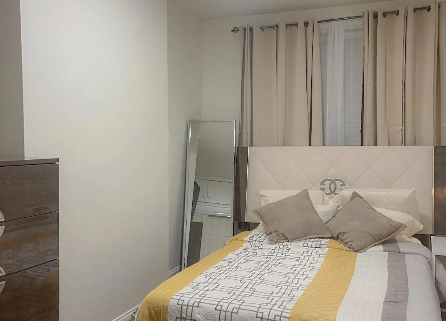 Apartment 2 Bedroom Bliss In College Point New York